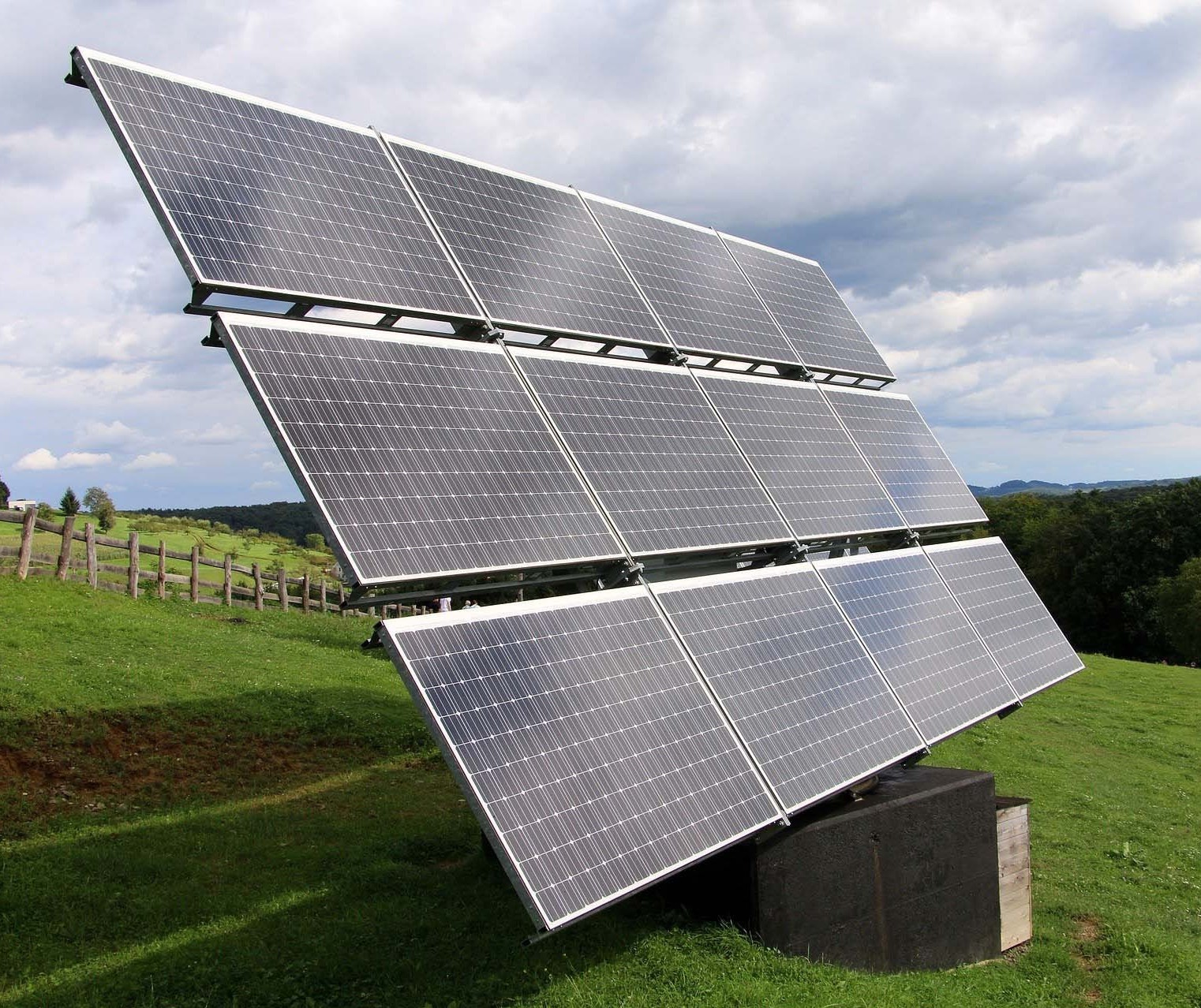 Energia fotovoltaica atinge novo recorde de potencia operacional