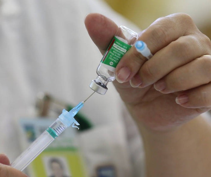 Maringá recebe nesta segunda-feira (2), 7.141 doses de vacina contra a Covid-19