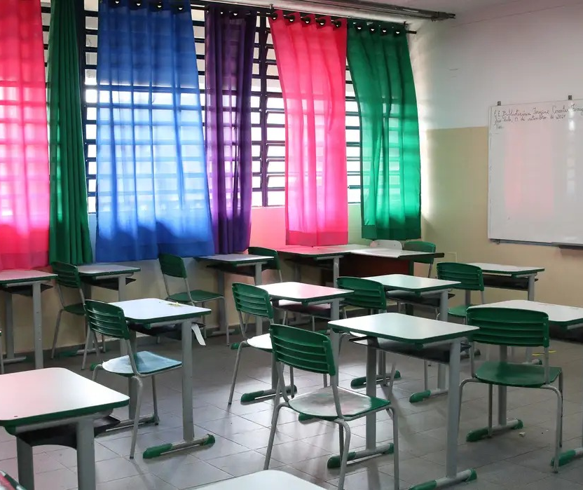 Colégio de Maringá está há dois meses sem professor de português