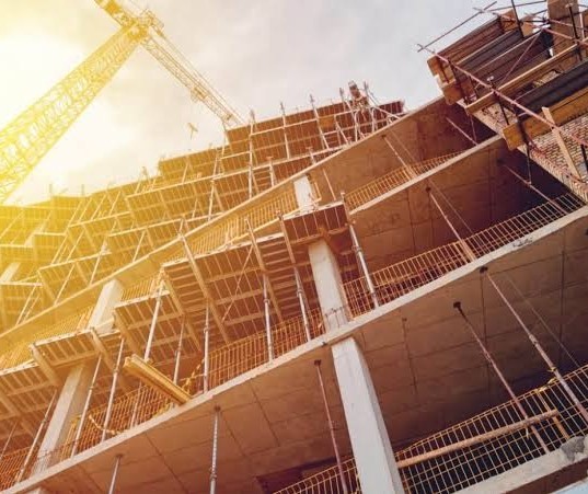 Setor de construção capta R$ 4,4 bilhões na bolsa e prepara expansão