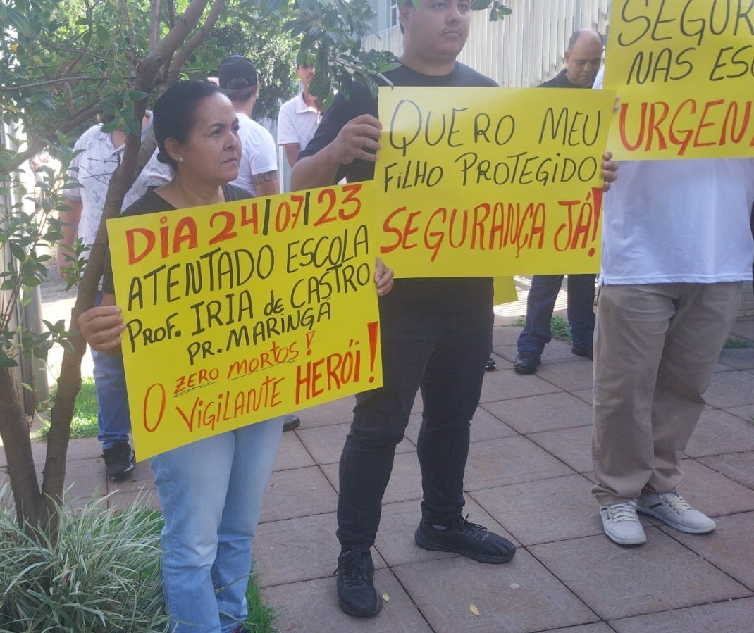 Vigilantes pedem retomada de serviços nas escolas municipais