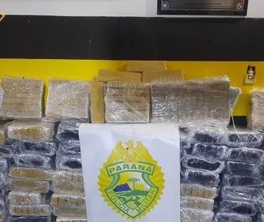 Mais de 400 quilos de maconha são apreendidos em duas fiscalizações da PRv