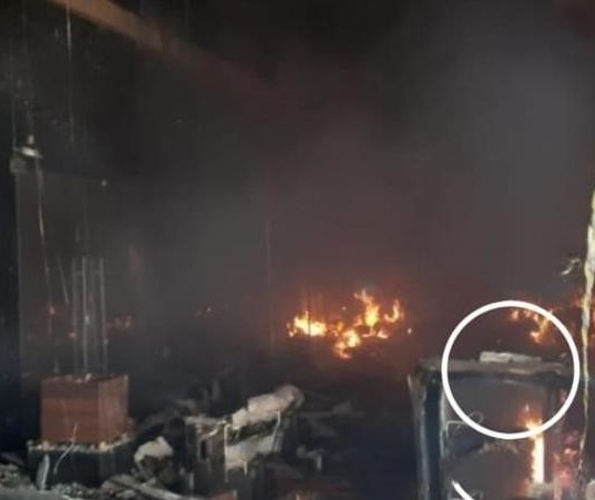 Bíblia resiste a incêndio em shopping de Maringá e surpreende funcionária