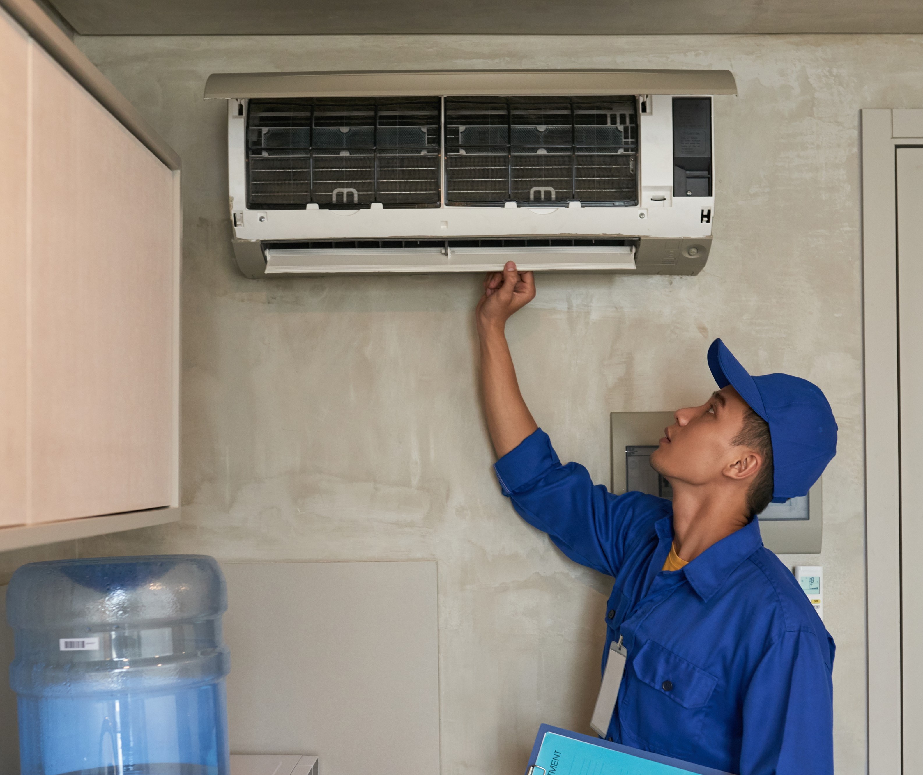 Onda de calor aumenta procura por manutenção de ar-condicionado