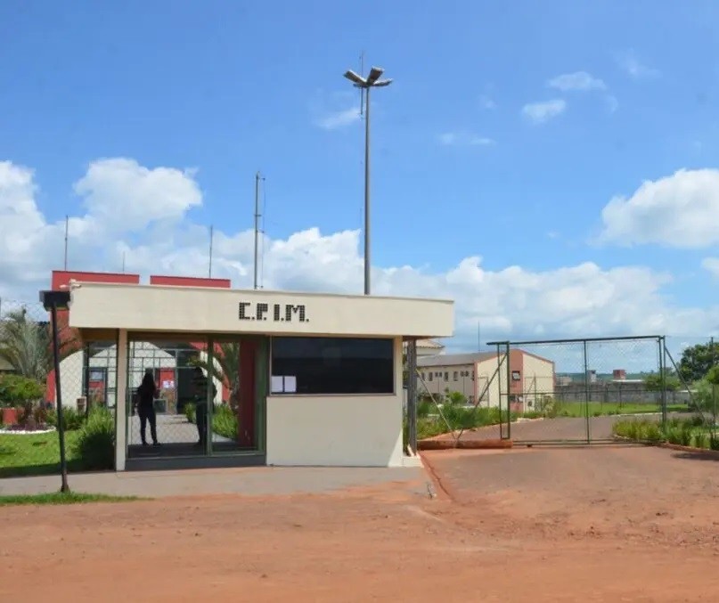 Cinco presos fogem da colônia penal de Maringá