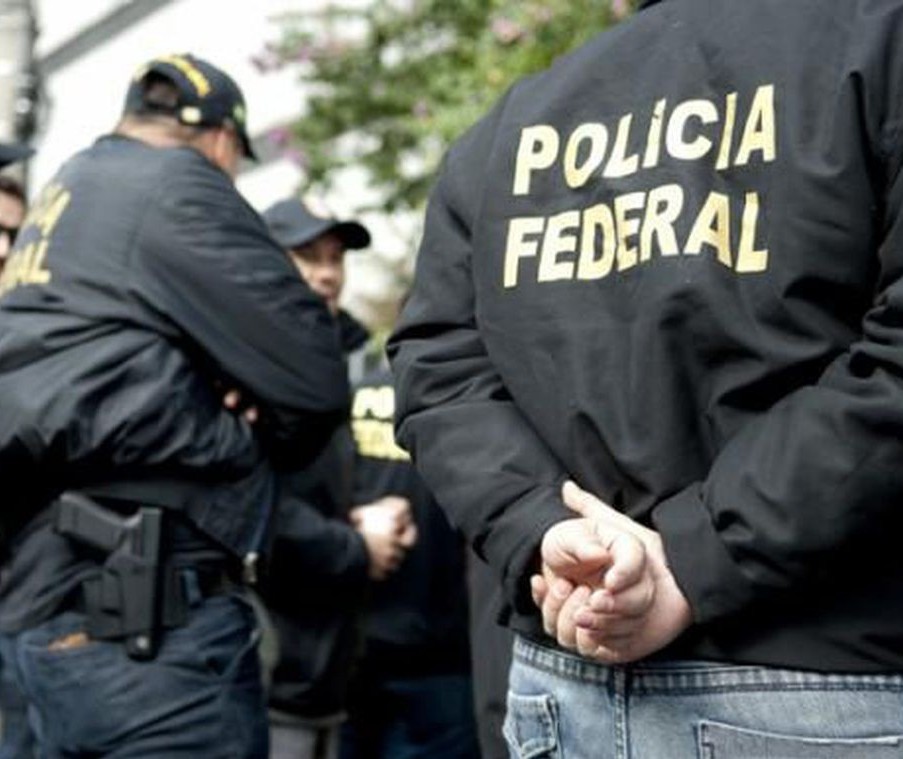  Polícia Federal cumpre mandado de busca e apreensão em Apucarana