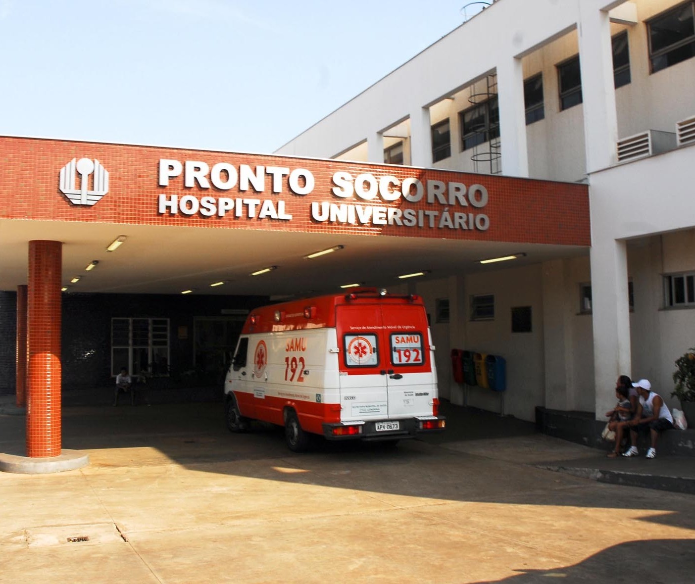 Hospital Universitário de Londrina reativa 40 leitos Covid-19