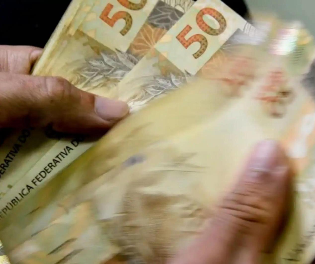 Dívidas diminuem, mas maioria dos paranaenses segue sem reserva