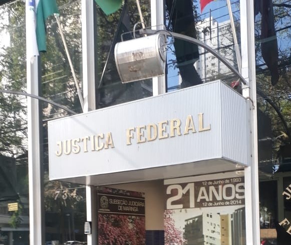 Após seis dias, julgamento é dissolvido