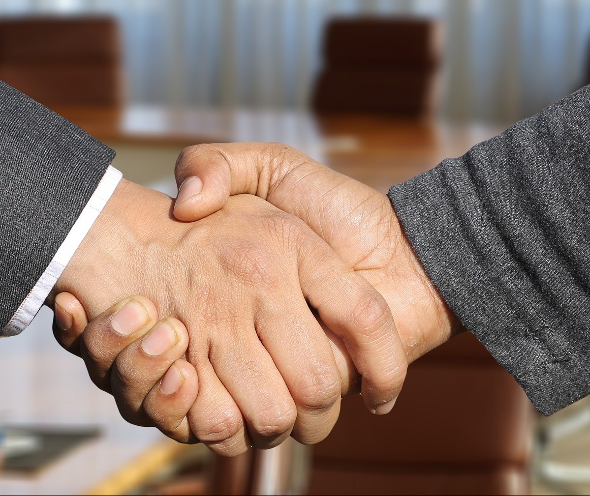 Os agentes que ligam prefeituras com microempreendedores