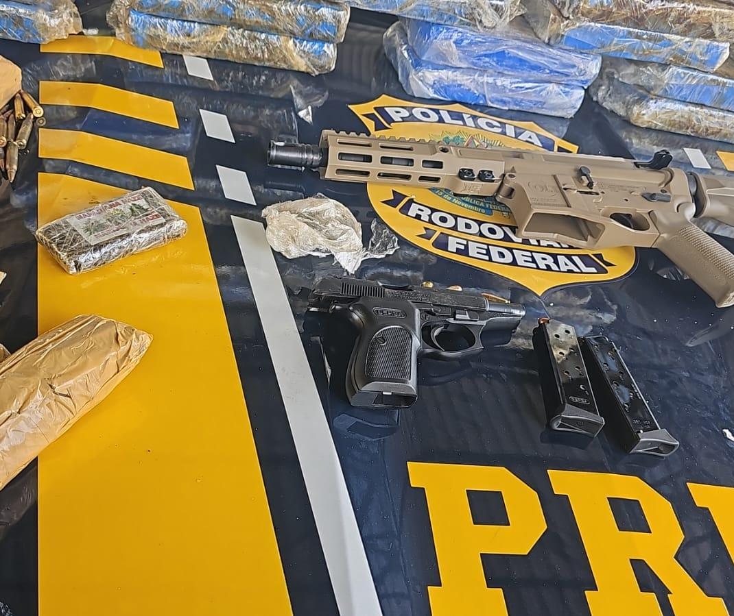 PRF apreende cocaína, fuzil e munições em Mandaguari