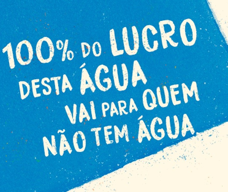 Empresa dobra o preço de sua água mineral para ajudar pessoas