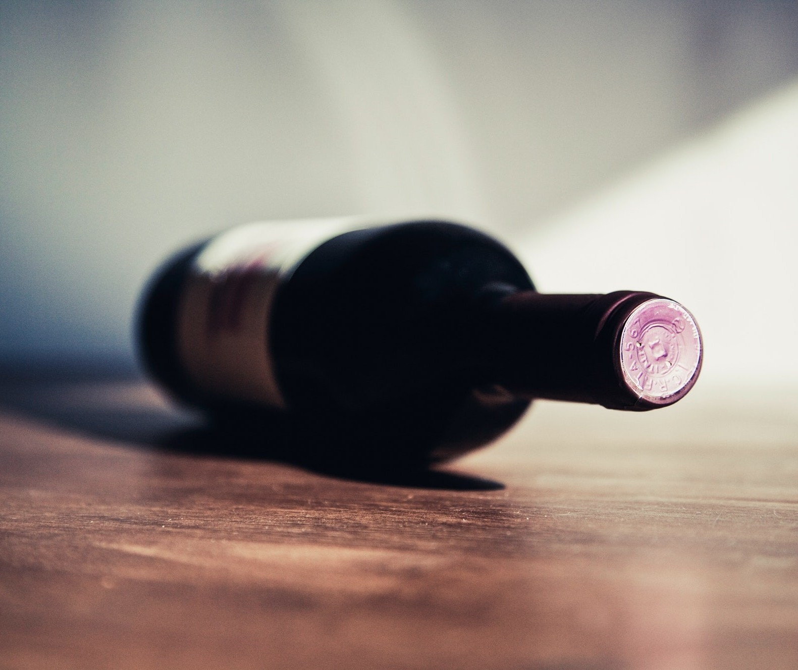 O que causa a oscilação dos preços do vinho?