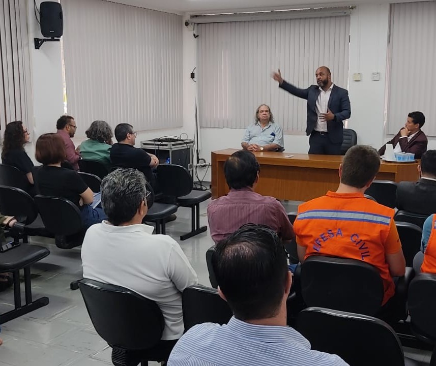 500 pessoas em situação de rua estão cadastradas no CadÙnico em Maringá