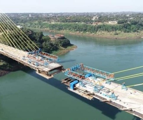 Ponte da Integração ligando o Brasil ao Paraguai, está com 90% das obras executadas