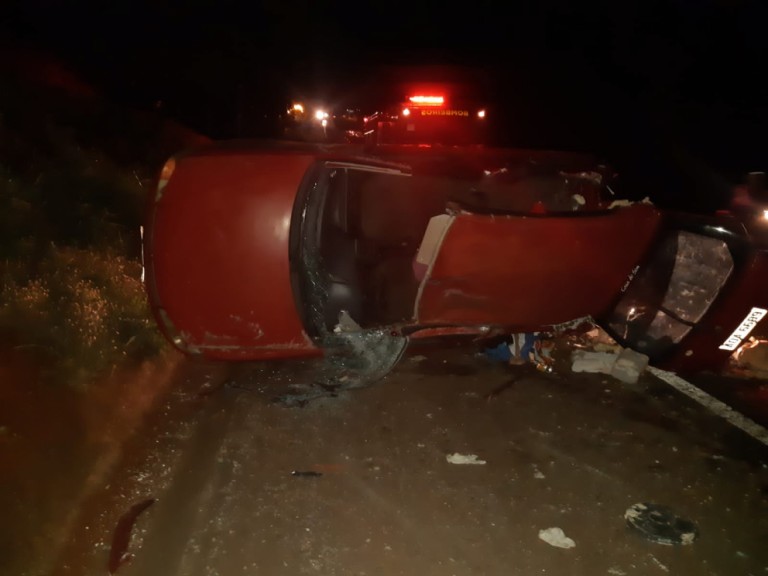 PRF registra dois capotamentos na BR-376, na região