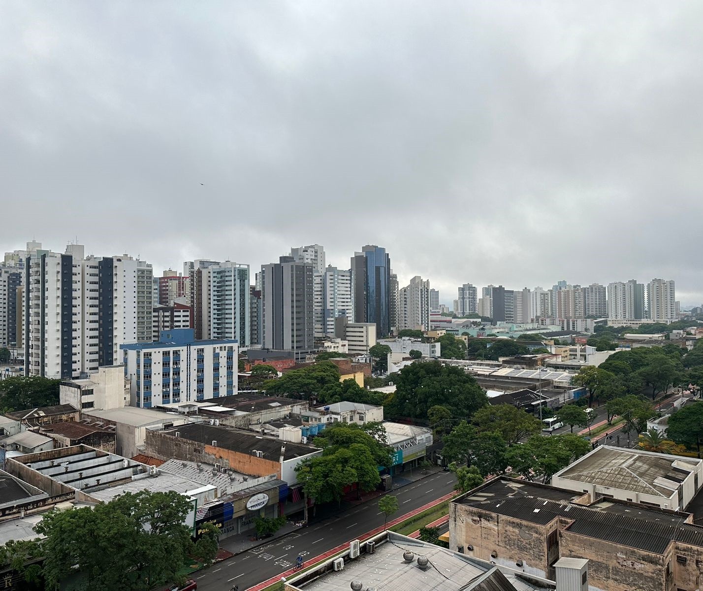 Tempo volta a ficar estável nesta segunda-feira (9) em Maringá