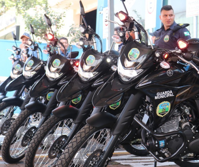 Motorista embriagado tenta atropelar guardas municipais em Sarandi