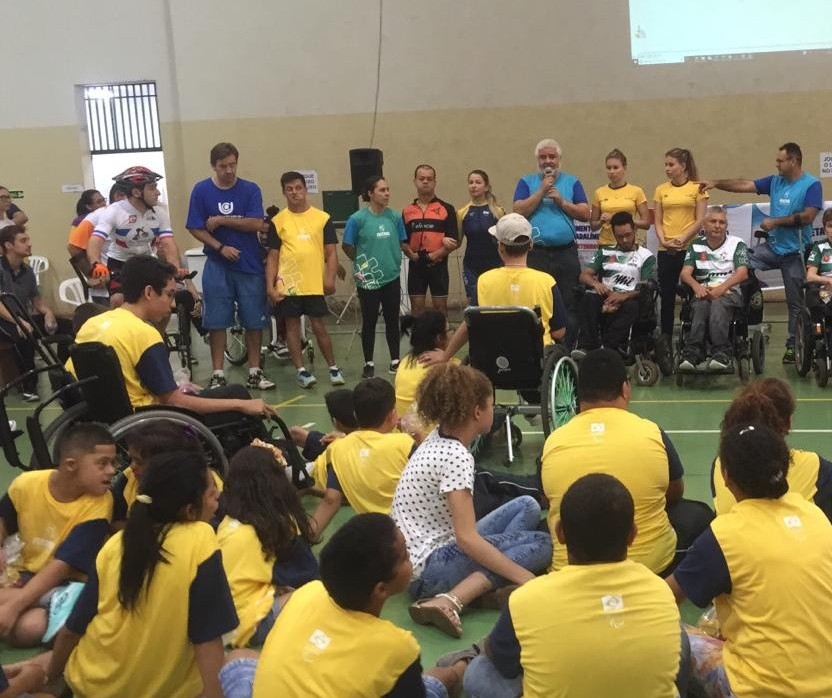 Festival Paralímpico reúne mais de 150 crianças em Maringá
