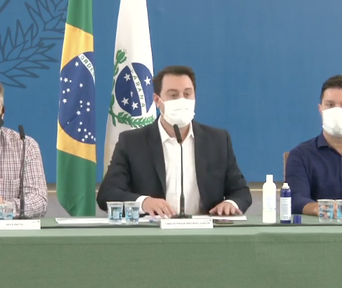 Paraná vive o pior momento da pandemia e só atividades essenciais vão funcionar