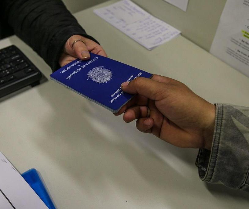 Maringá tem 957 vagas de emprego abertas nesta segunda (24); confira oportunidades