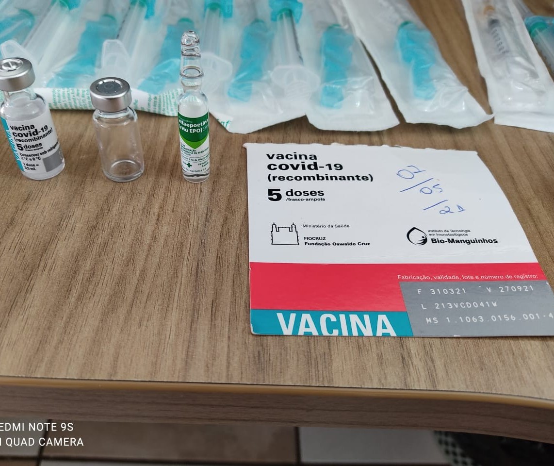 Falsa enfermeira é presa com doses da vacina contra a Covid-19 