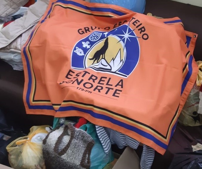 Escoteiros maringaenses arrecadam e doam 500 peças de roupas