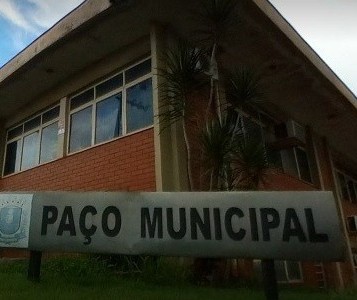 Paiçandu suspende decreto que permitia a abertura parcial do comércio