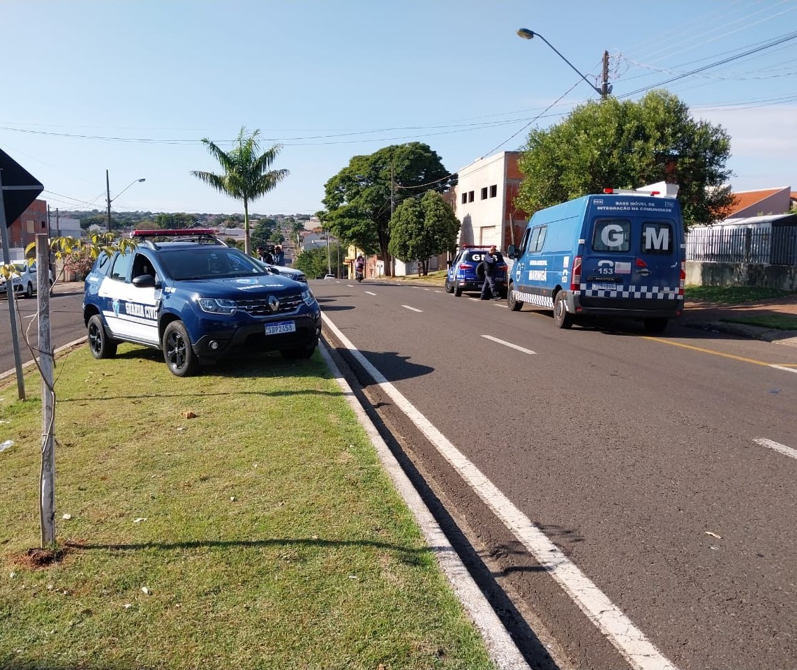 Homem é baleado e sofre acidente de moto durante perseguição em Maringá