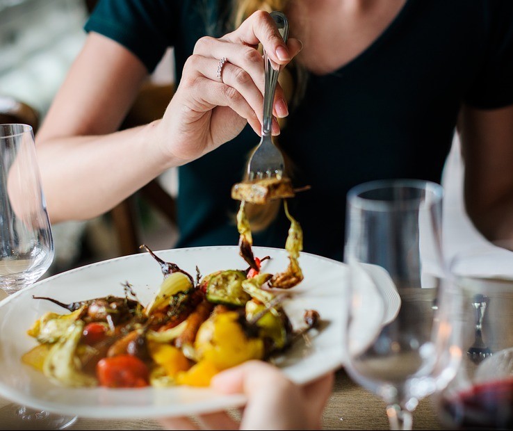 É possível fazer comidas leves e saborosas após festividades de fim de ano