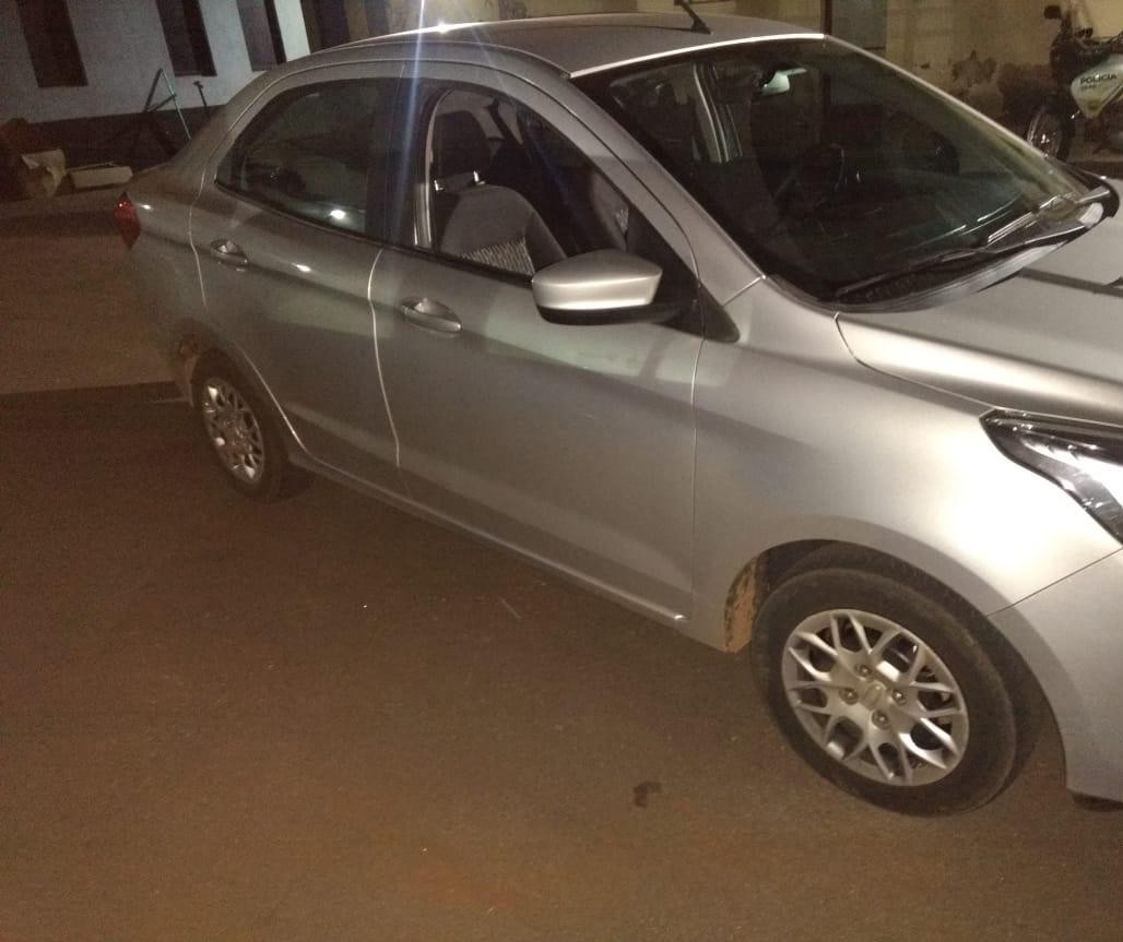 Suspeito de roubar carro é morto em confronto com a PM