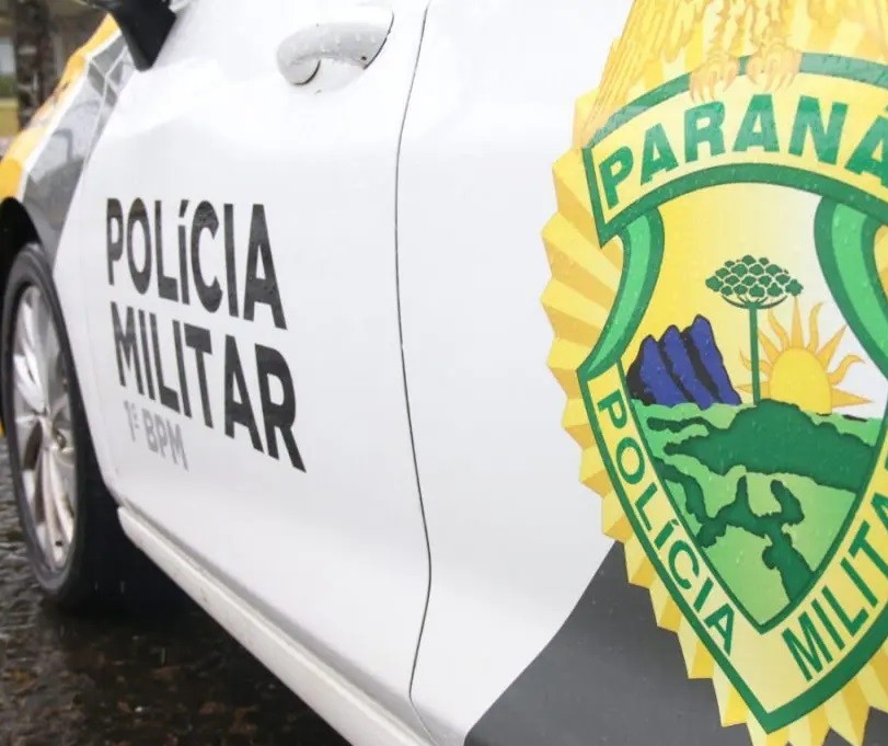 Homem confunde policiais com integrantes de grupo rival e acaba baleado