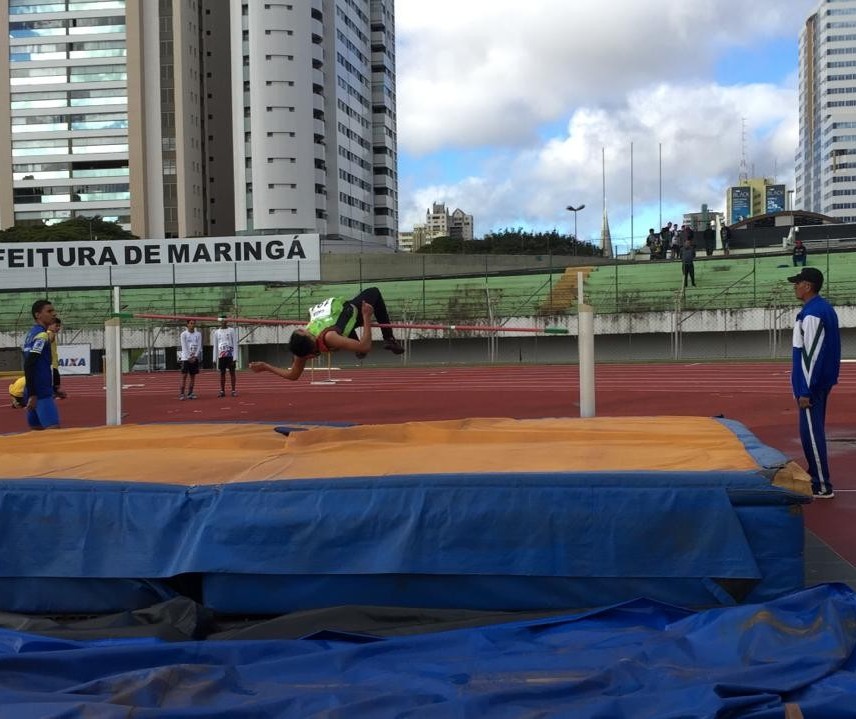 Quase 300 atletas disputam Paranaense de Atletismo em Maringá