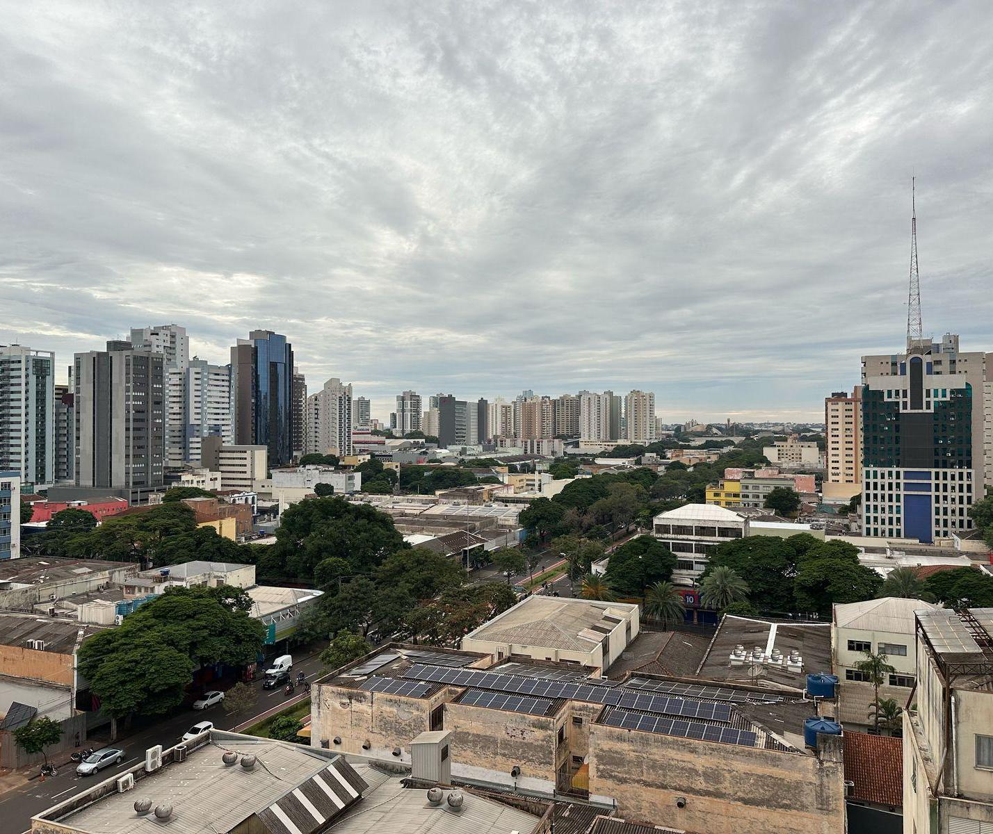 Simepar prevê chuva nesta quinta-feira (24) em Maringá; máxima atinge 22º C