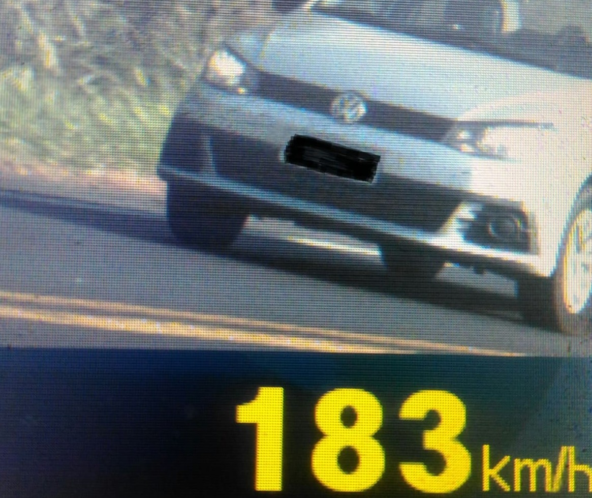 Carro é flagrado por radar numa velocidade 66% maior que a permitida
