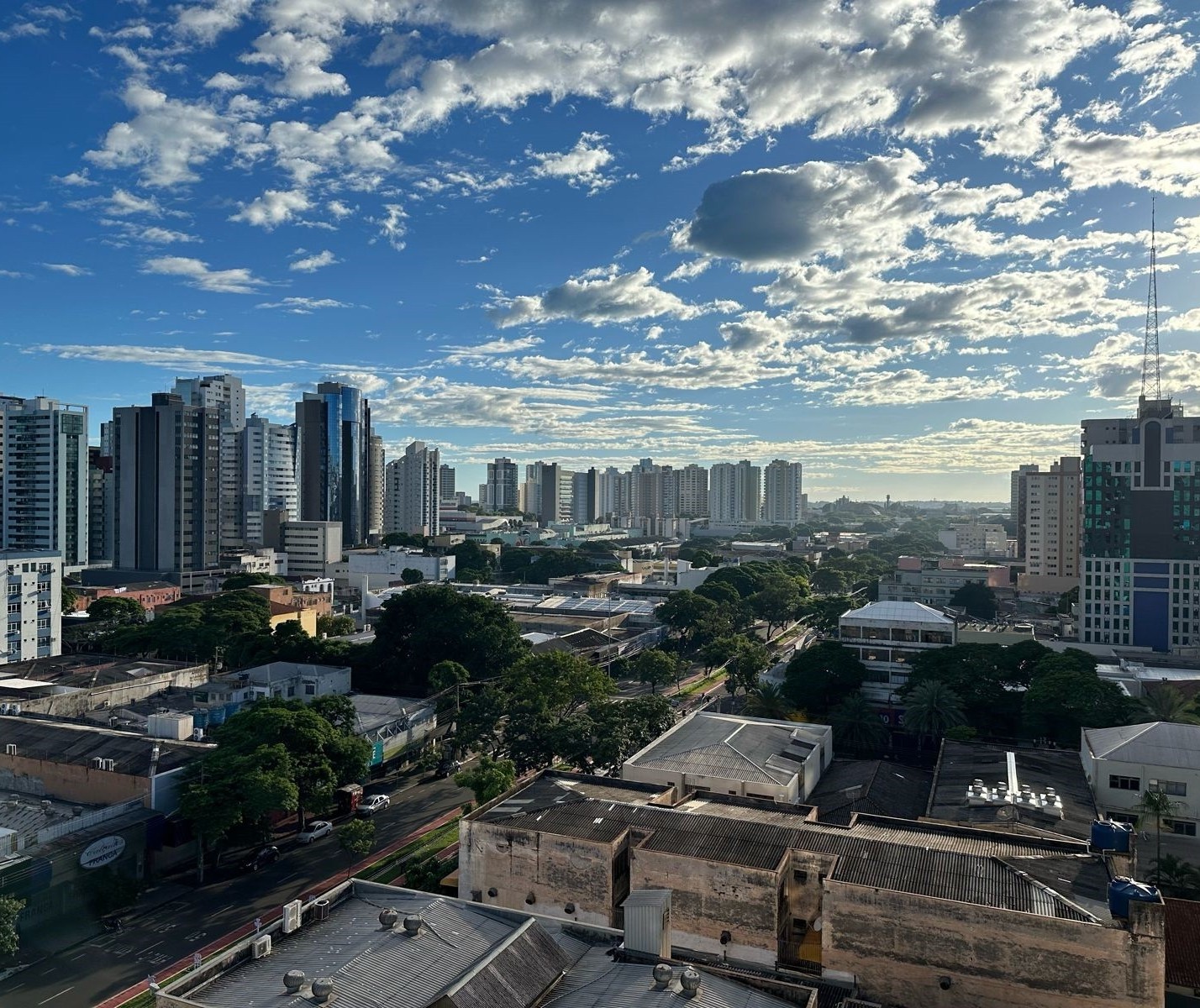 Quarta-feira (24) terá máxima de 27º C em Maringá; veja previsão