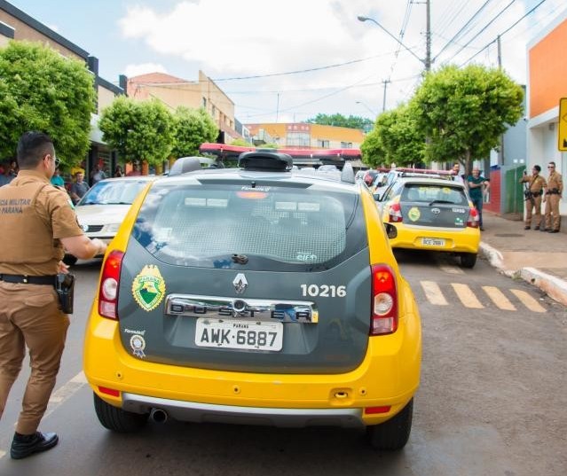 Homem é preso após sequestrar uma família em Cambira