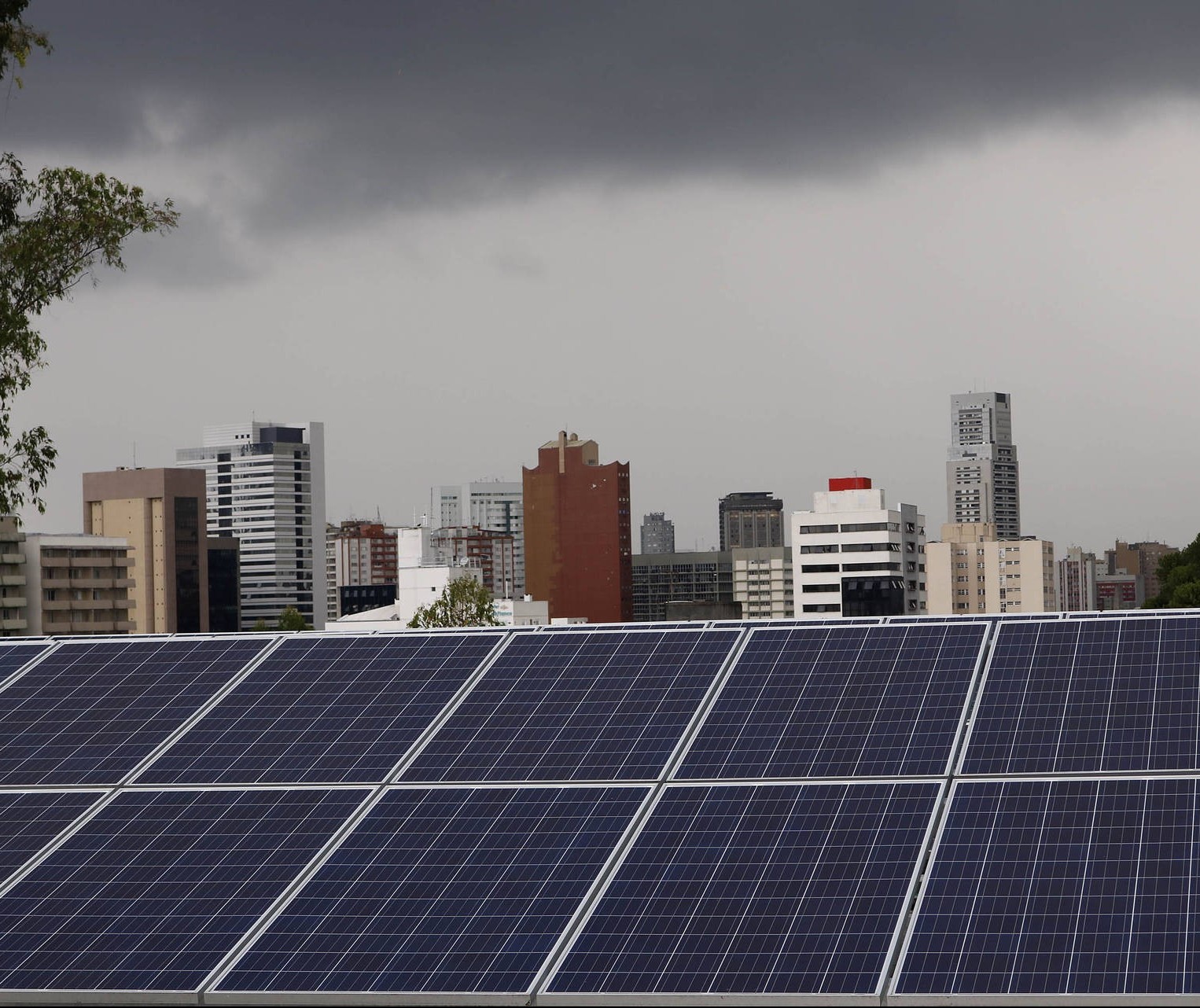 Brasil deverá ter salto de 44% nas instalações de energia solar aponta Absolar