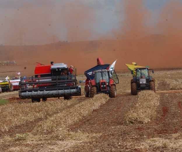 Indústria de máquinas agrícolas e rodoviárias projeta crescimento de 2,9% nas vendas