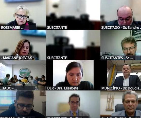 Acordo encerra greve de motoristas do transporte coletivo