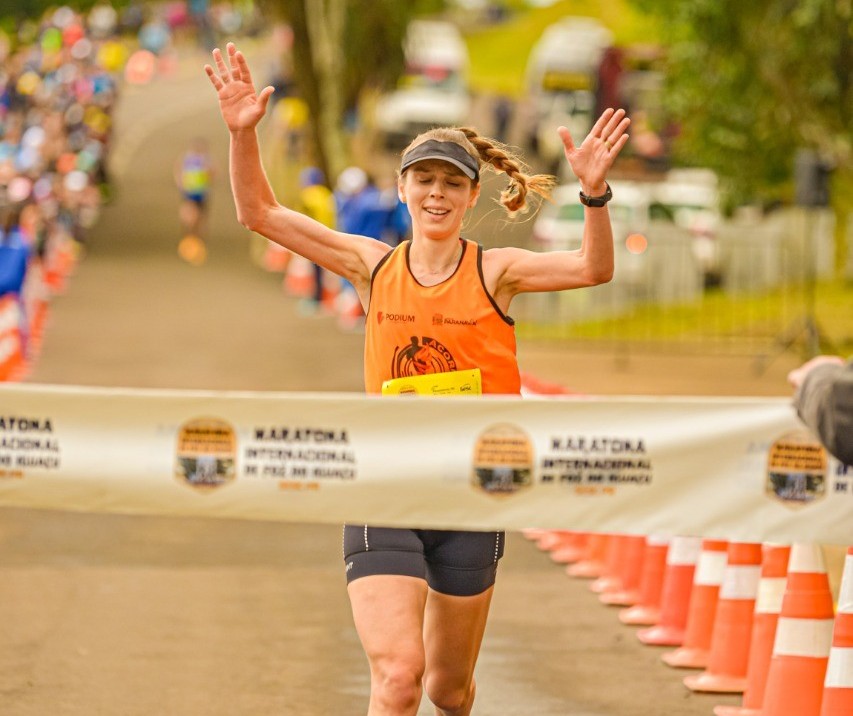 Atleta maringaense vence maratona de Foz do Iguaçu