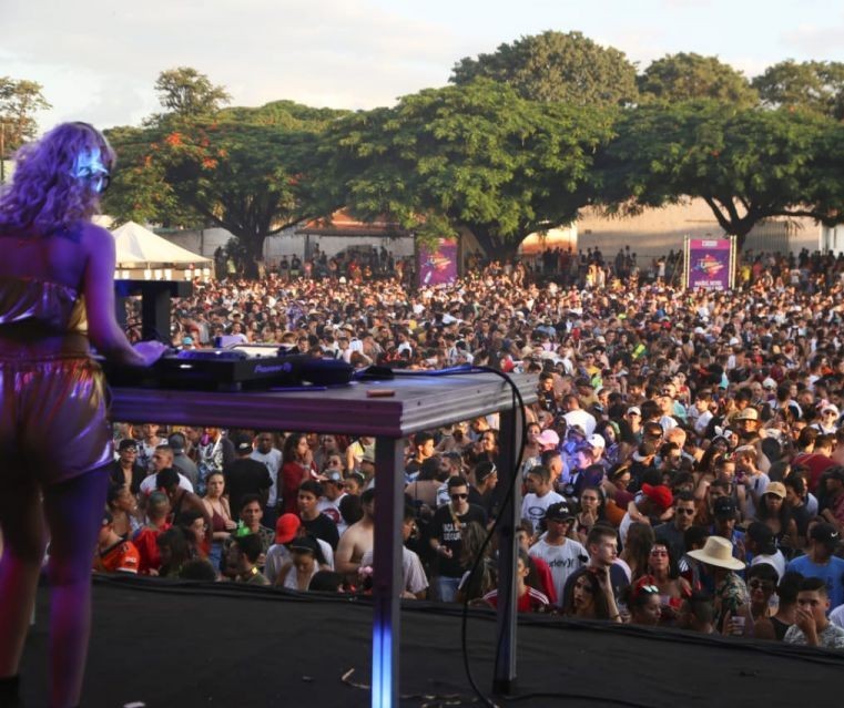 Carnaval 2022 está cancelado em Maringá
