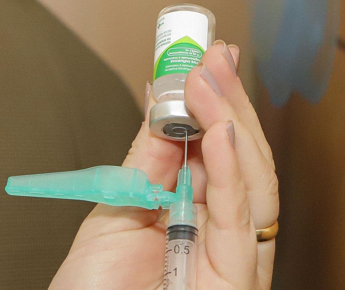 Vacinação contra a gripe no Paraná começa dia 1º de abril
