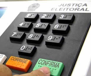 Em Maringá, 279.500 eleitores vão às urnas neste domingo (15)