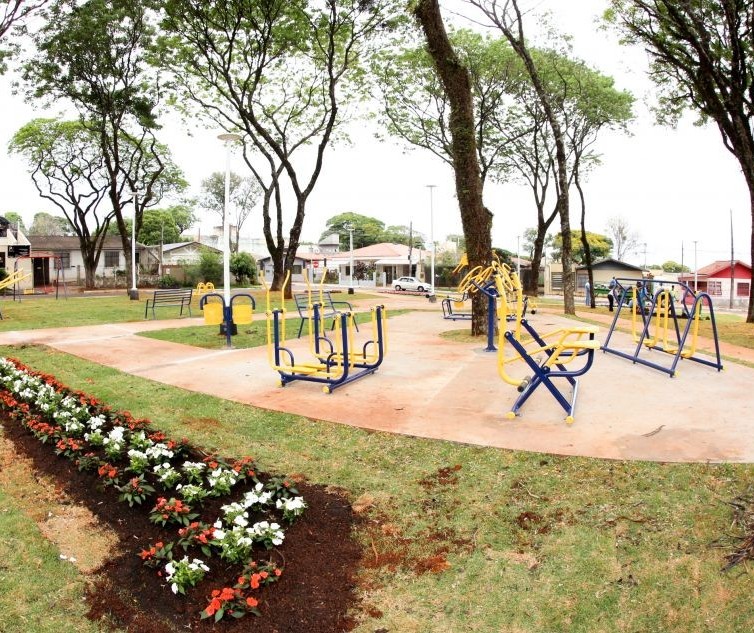 Projeto altera Lei do programa Adote uma Praça em Maringá