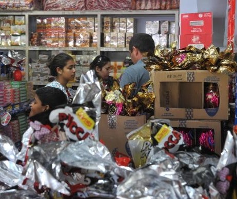 Inadimplência afetou comércio na Páscoa no Brasil