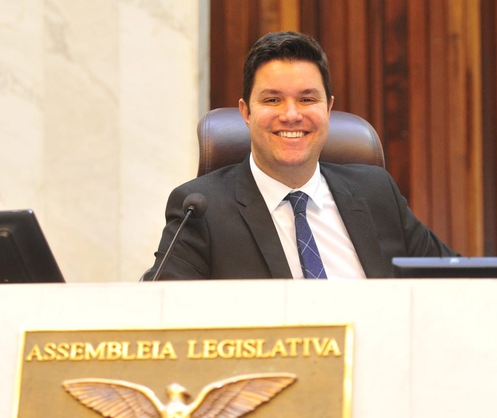 Deputado Guto Silva será chefe da Casa Civil