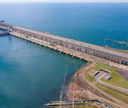 Hidrelétrica baixa vazão no Rio Paraná por determinação do ONS