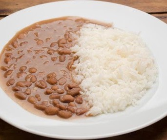 Como reaproveitar o arroz e o feijão?