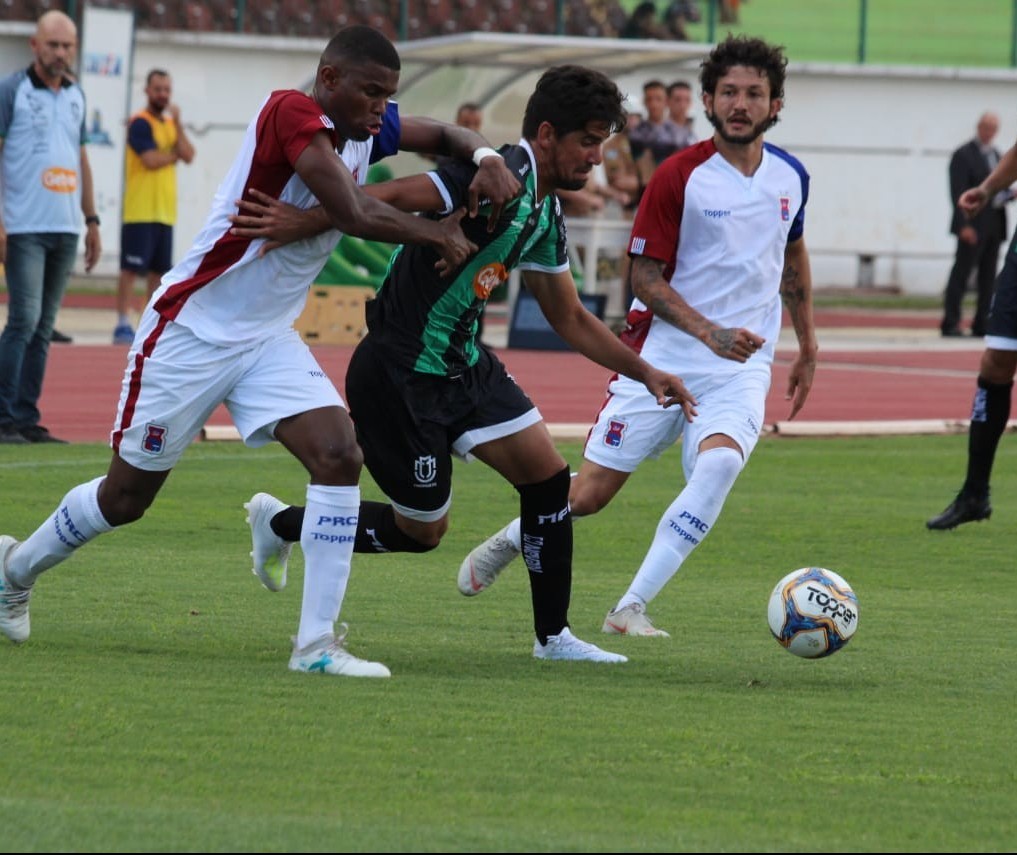 Maringá FC segue sem nenhuma vitória no Campeonato Paranaense